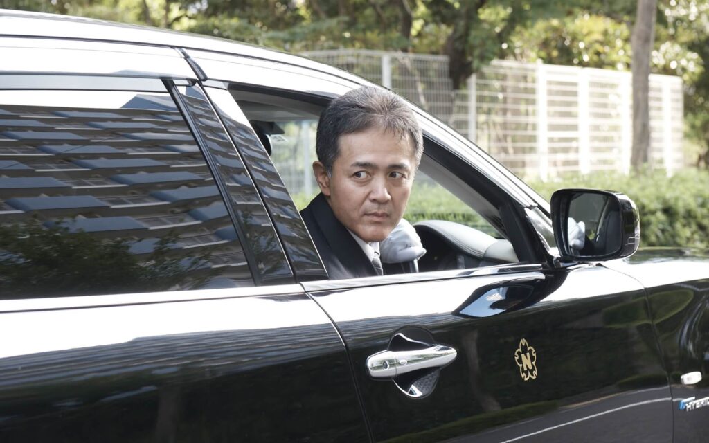 まとめ:役員運転手をお探しなら、最高峰のホスピタリティを誇る日本交通のドライバー派遣!