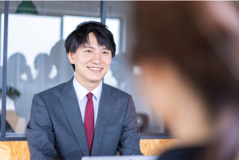 秘書とは？仕事内容や将来性、1日の流れから向いている人の特徴まで解説